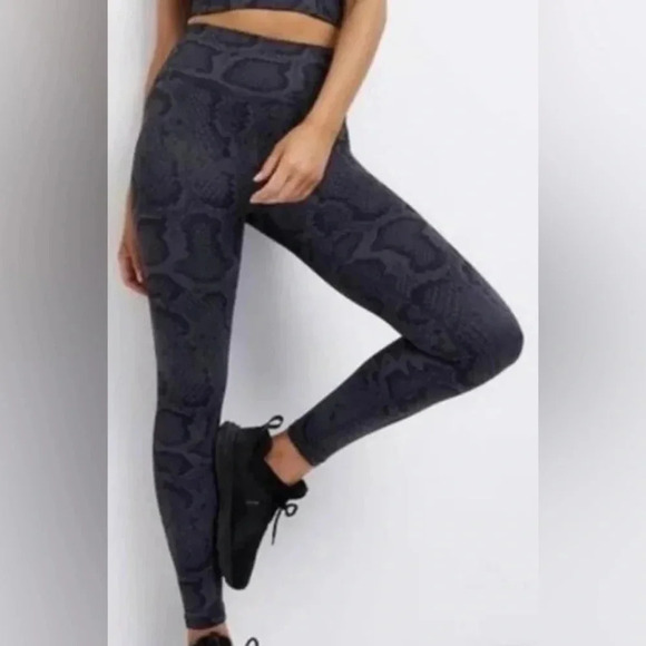 ALLFENIX by Anthropologie Python Snakeskin blue 7/8 Leggings Size small - Picture 1 of 8